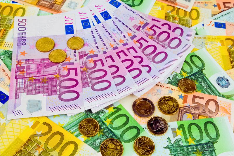 Tiền Euro (Ảnh: sưu tầm)