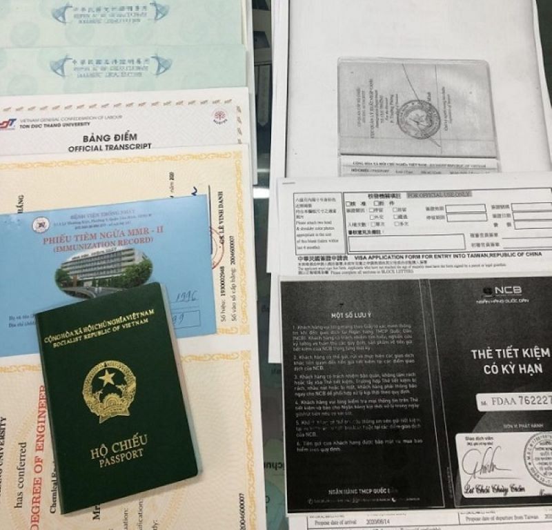 Cần chuẩn bị đầy đủ các giấy tờ cần thiết khi xin visa Hong Kong (Ảnh: Sưu tầm)