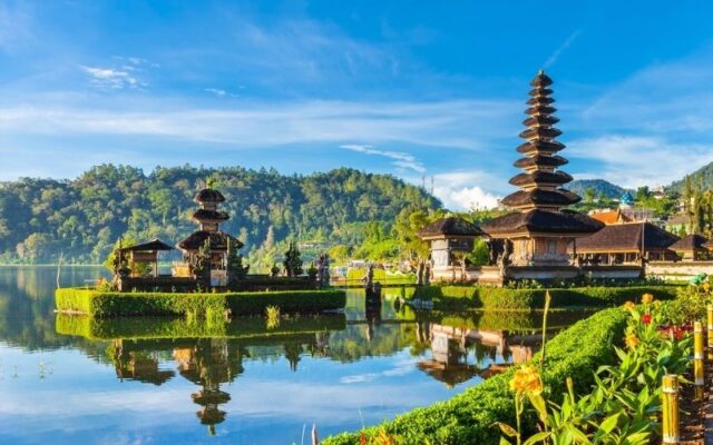 Bảo hiểm du lịch sẽ là "lá bùa hộ mệnh" cho chuyến đi (Ảnh: Sưu tầm)