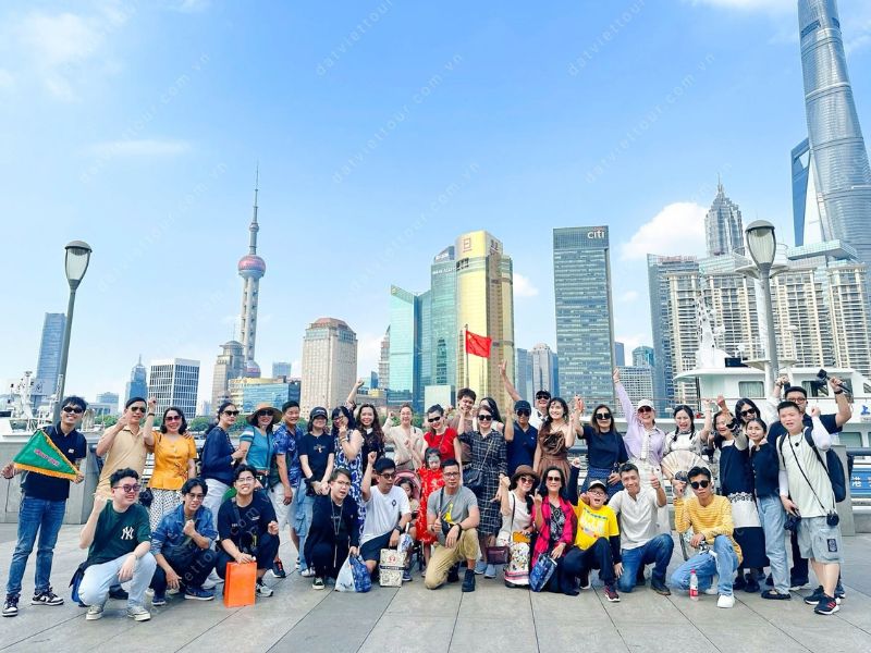 Điều kiện xin visa đoàn phải từ 2 hoặc 5 người trở lên. (Ảnh: Đất Việt Tour)